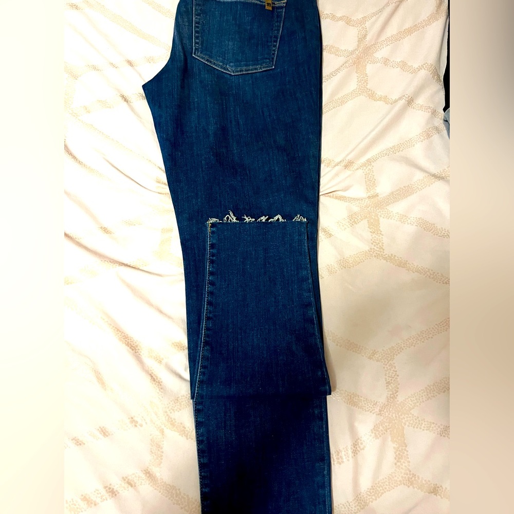 Joes cropped distressed at ankle great condition